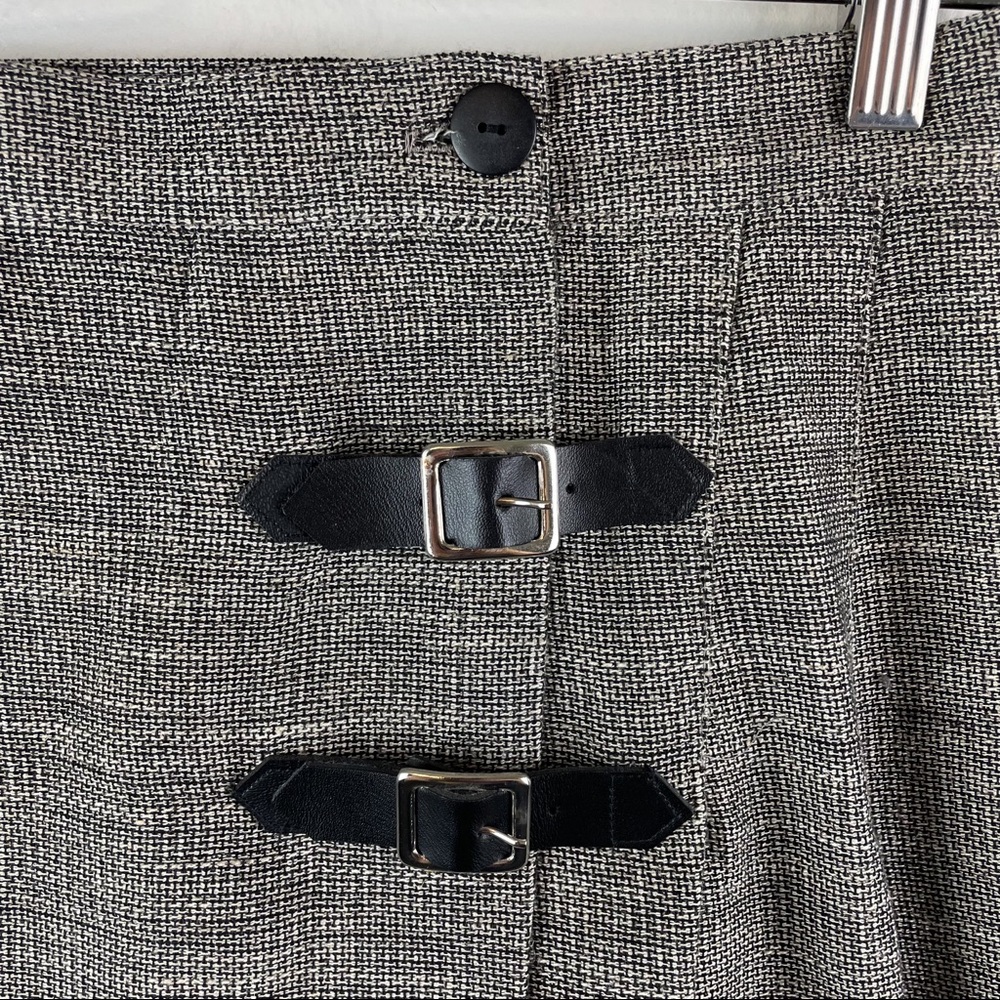 90s Vintage Grey Preppy Pleated Skirt - Picture 3 of 7